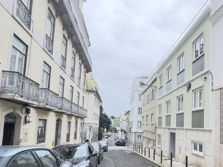 1 Bedroom Apartment, Lisboa - Photo 3