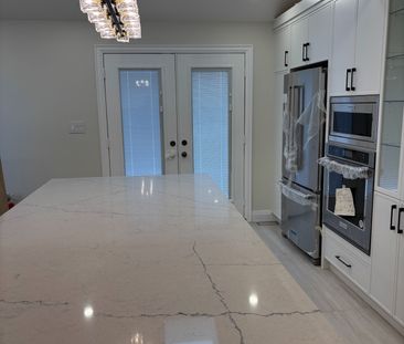 For Lease - 5316 Russell View Road Unit# Main, Mississauga, Ontario - Photo 4