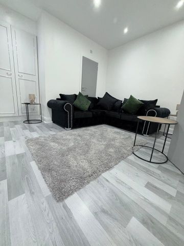 Room in a Shared House, Northumberland Road, HA2 - Photo 3
