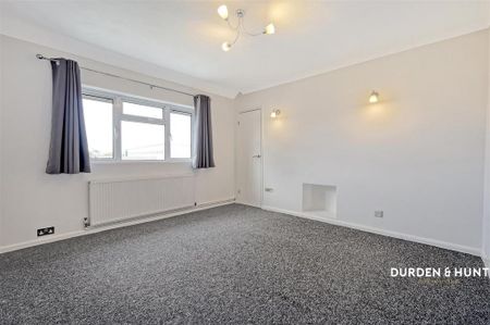 2 bedroom maisonette to rent - Photo 3