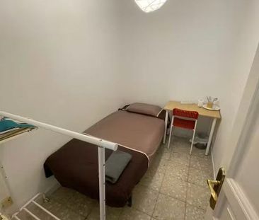 Calle de Torrecilla del Leal, Madrid, Community of Madrid 28012 - Foto 1