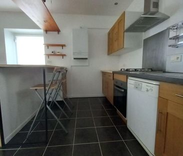 Centre ville, Appartement situé en rez-de-chaussée avec terrasse au... - Photo 4