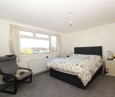 4 bedroom detached house to rent - Photo 5