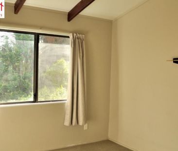 Great Location 3 bed Family home - Photo 3