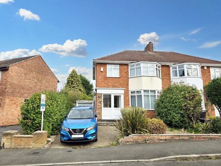 3 bedroom semi-detached house to rent - Photo 2
