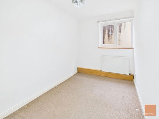 5 bedroom semi-detached house to rent - Photo 1