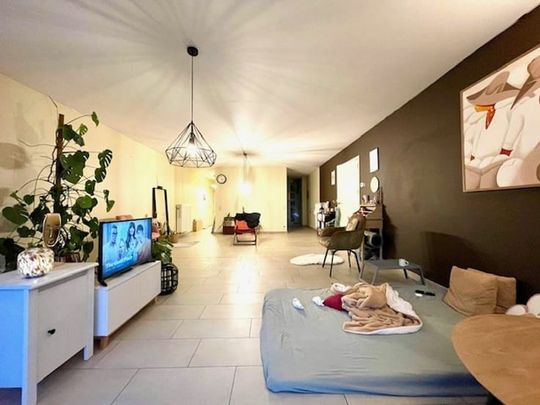 Appartement te huur - Photo 1