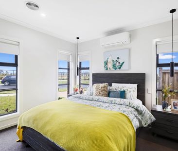 Beautiful Family Home - Photo 4