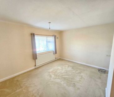 PETERBOROUGH - Photo 5