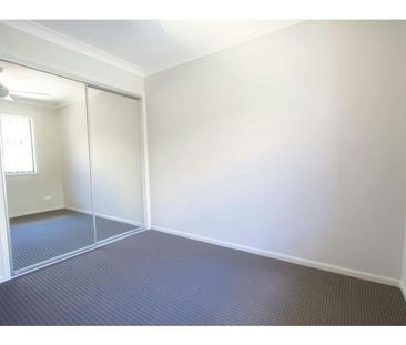 Stylish 4 Bedroom Family Home - Photo 2