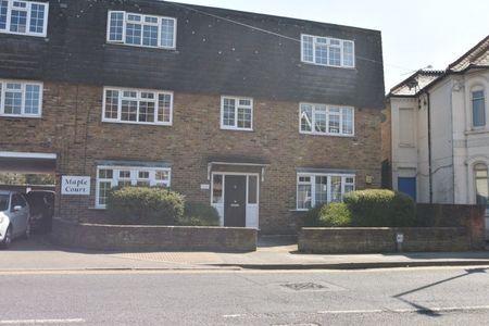 Maple Court, St. Leonards Road, Windsor,SL4 - Photo 4