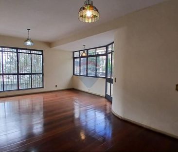 Área privativa com 4 quartos sendo 1 suíte e 2 vagas de garagem no ... - Foto 3