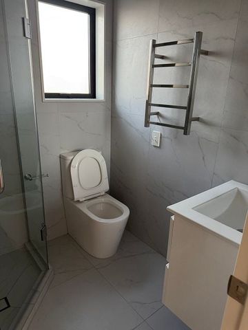 Brand new duplex townhouse close to RoyalOak Mall - Photo 2