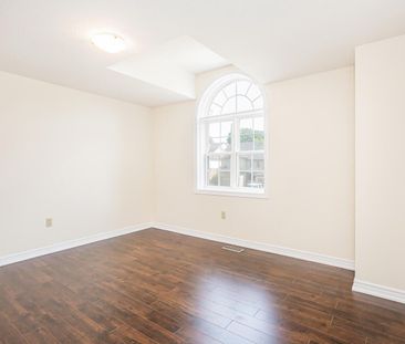 For Lease - 258 Mcmeeken Drive, Cambridge, Ontario - Photo 3