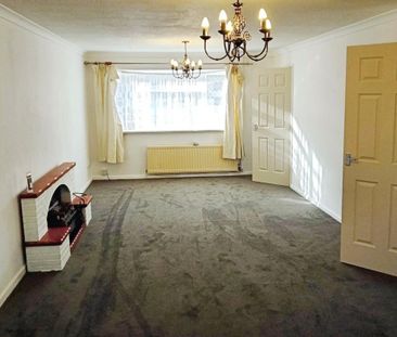 4 bedroom detached house to rent - Photo 1