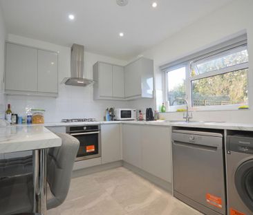 2 bedroom terraced house to rent - Photo 6