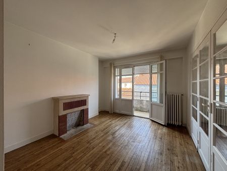 Location Appartement 3 pièces 79m² POITIERS 86000 - Photo 5