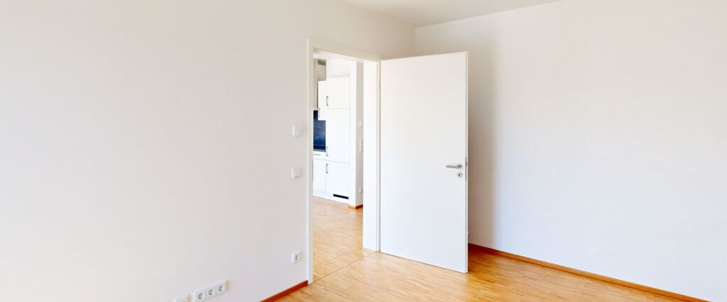2-Zimmer-Wohnung mit Einbauküche zu vermieten - Photo 1