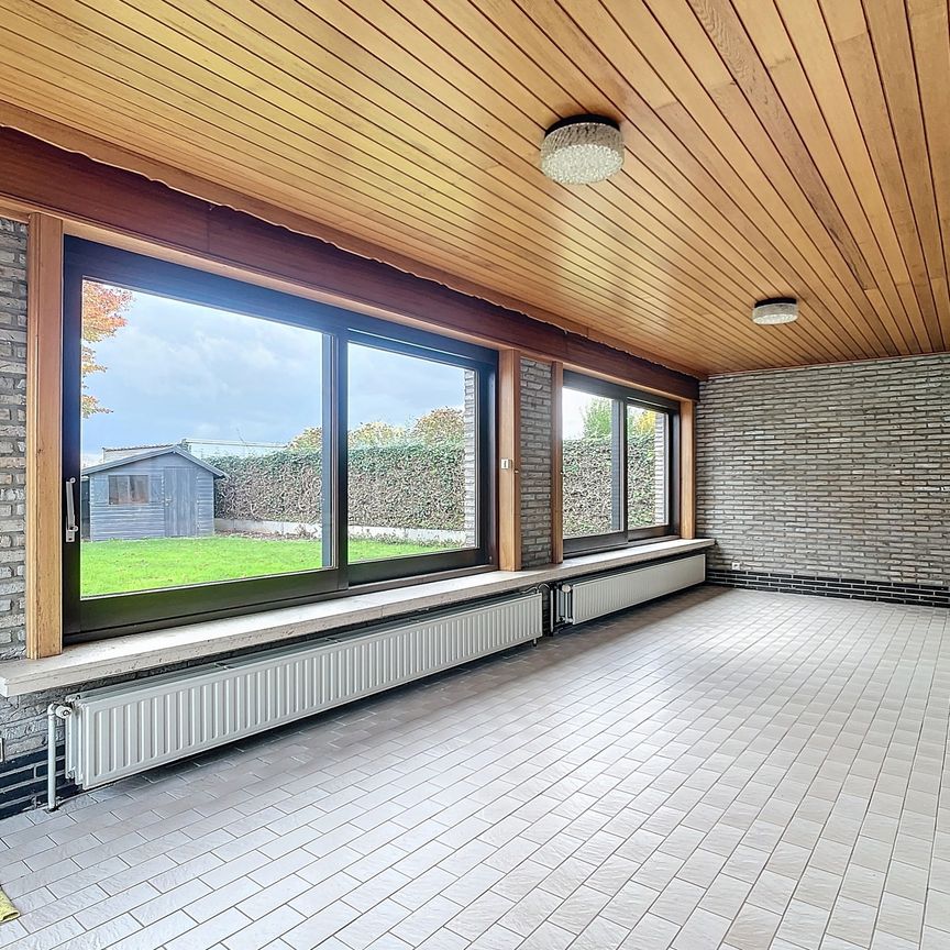 Ruime bungalow in gezellige wijk te Ninove - Foto 1