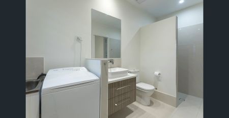 FULLY FURNISHED 1 BEDROOM DUPLEX - Photo 3