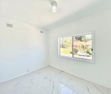 3 Bedroom House - Photo 3