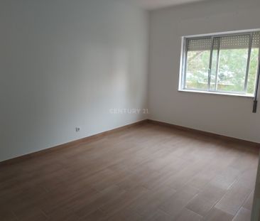 APARTAMENTO T2 PARA ARRENDAMENTO REMODELADO EM SETÚBAL - Photo 3