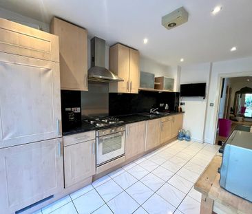 2 bedroom apartment to rent - Photo 6