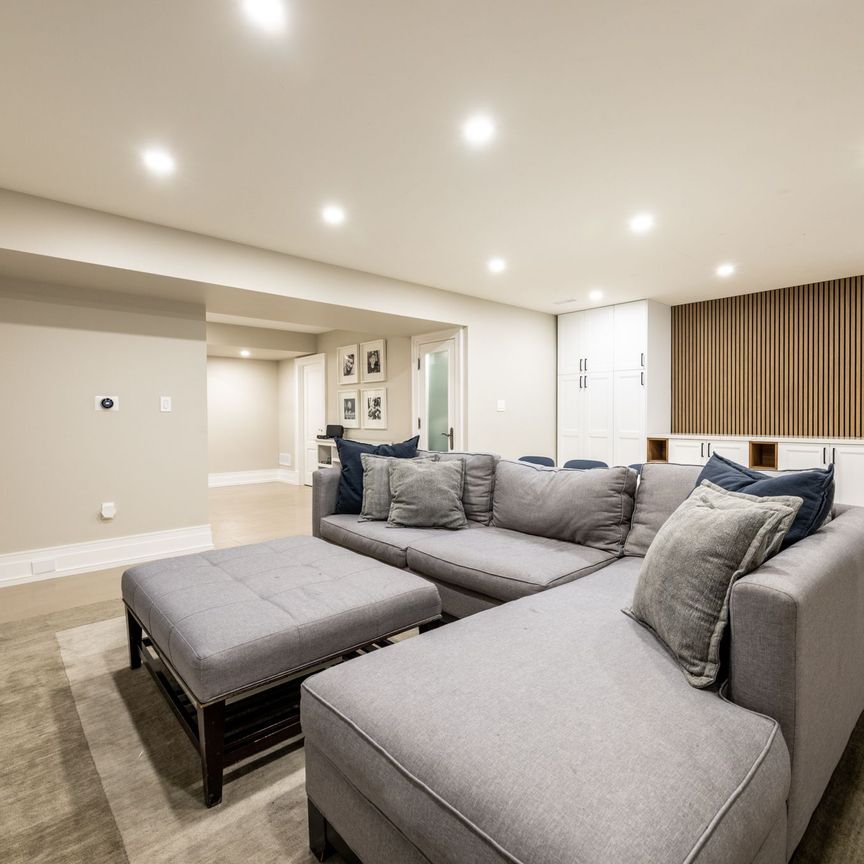 For Lease - 317 Sutherland Drive, Toronto, Ontario - Photo 1