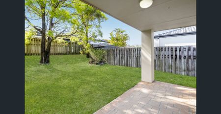 PRICE DROP - Family-Friendly Home in the Heart of Upper Coomera - Photo 3