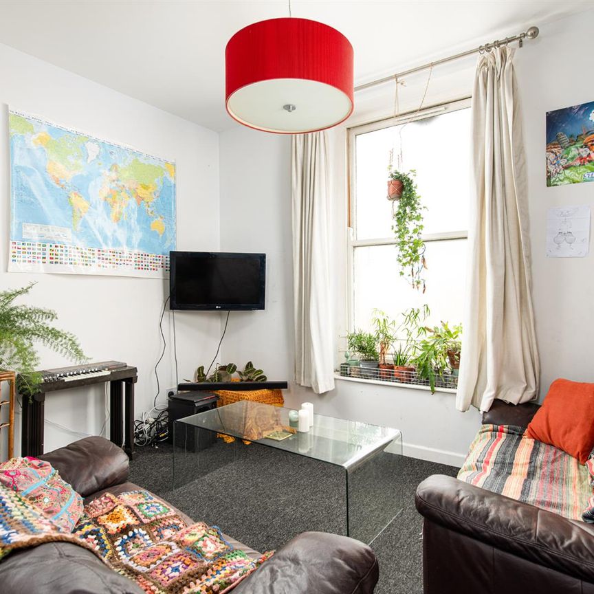 4 bed apartment to rent in Kings Parade Avenue, Bristol, BS8 - Photo 1