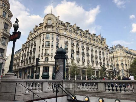 Location appartement, Paris 9ème (75009), 2 pièces, 51.25 m², ref 86287781 - Photo 2