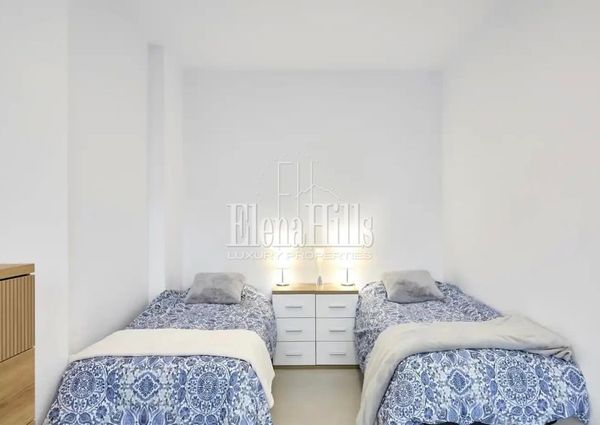 Furnished ground floor duplex apartment with 2 independent entrances in Finestrat, Alicante, Costa Blanca