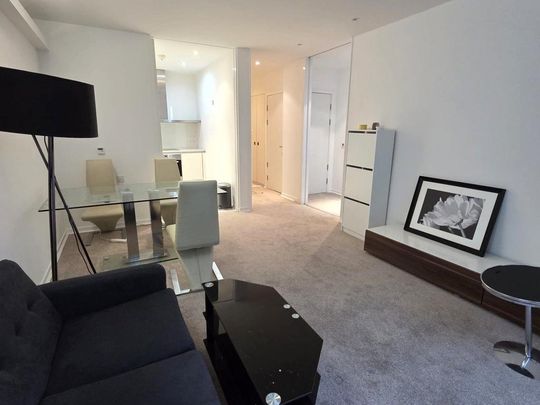 1 bedroom flat to rent - Photo 1