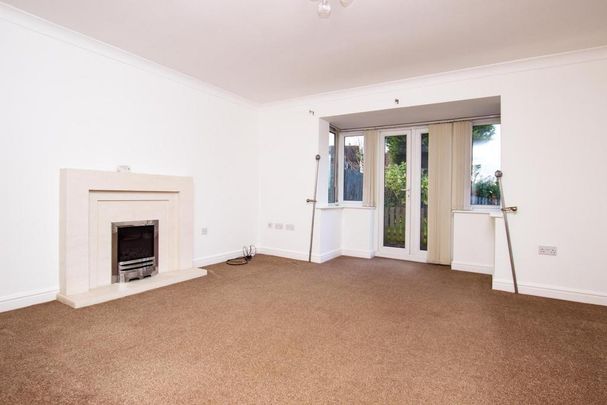 4 bedroom detached house to rent - Photo 1