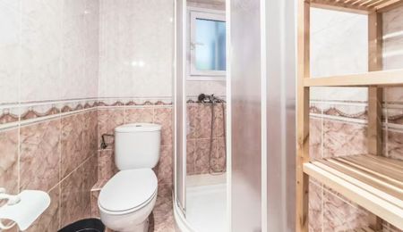 Carrer de Ramiro de Maeztu, Valencia, Valencian Community 46022 - Photo 2