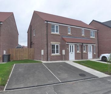 3 bedroom semi-detached house to rent - Photo 4