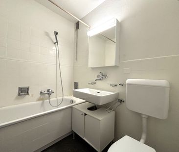 tolle Wohnung an zentraler Lage! - Photo 2