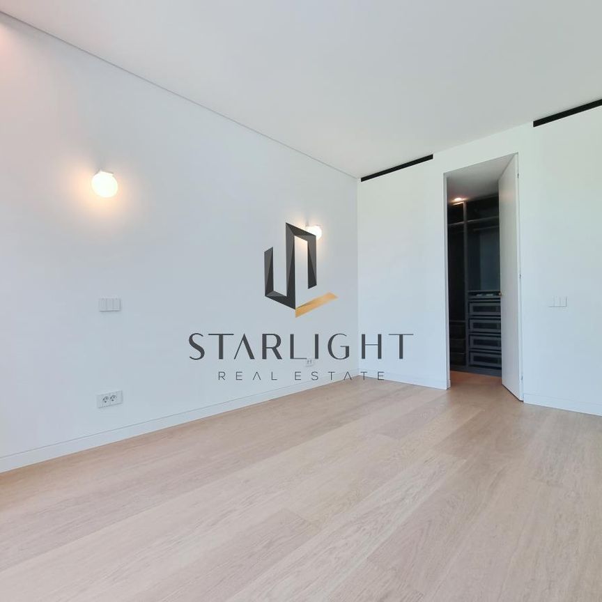 Dorobanti Luxury Living | 4 Bedroom Duplex Penthouse - Photo 1
