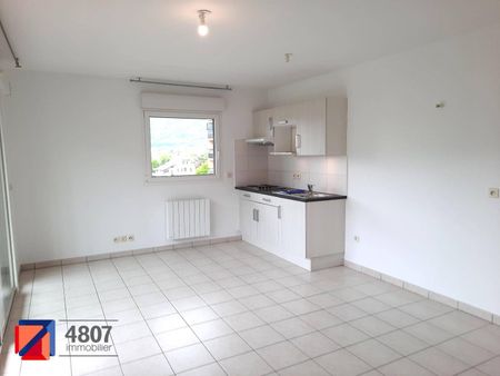 Location appartement rénové 2 pièces 49.85 m² à Cluses (74300) 4 - Photo 3