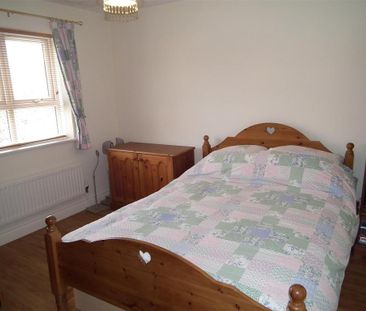 5 bedroom detached house to rent - Photo 4
