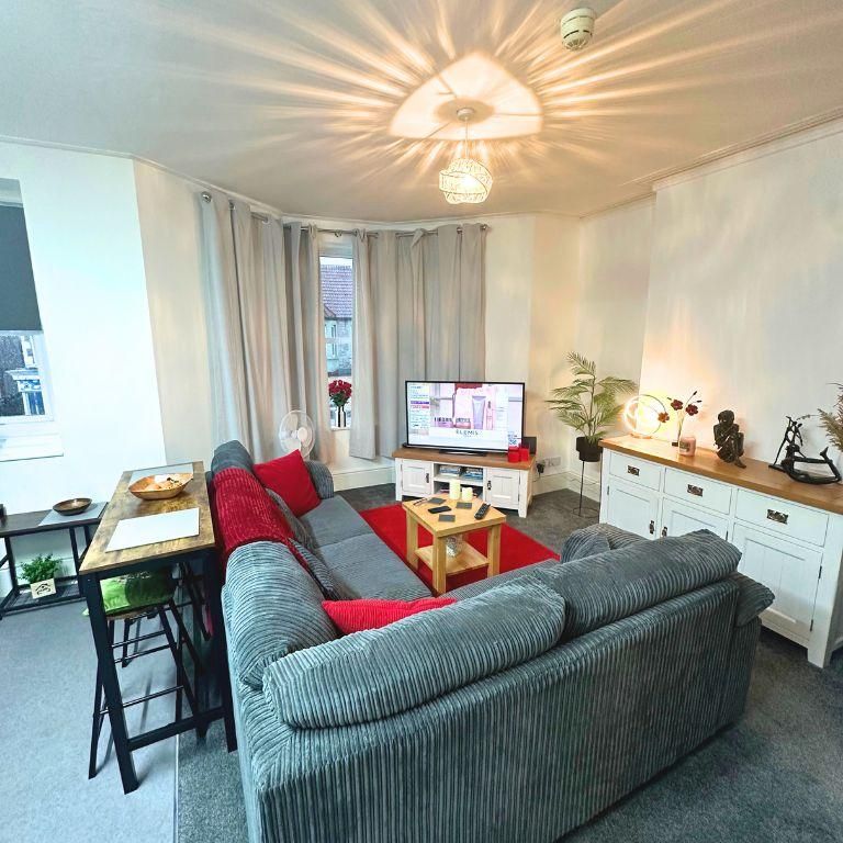1 bedroom flat to rent - Photo 1