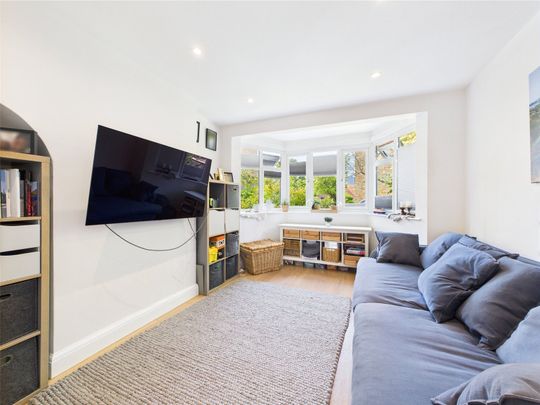 Hardwicke Road, Richmond, TW10 - Photo 1