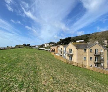 3 bedroom flat to rent - Photo 4