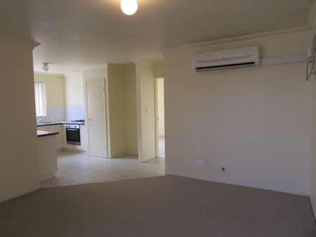 9/161 Sevenoaks Street, Cannington WA 6107 - Photo 4