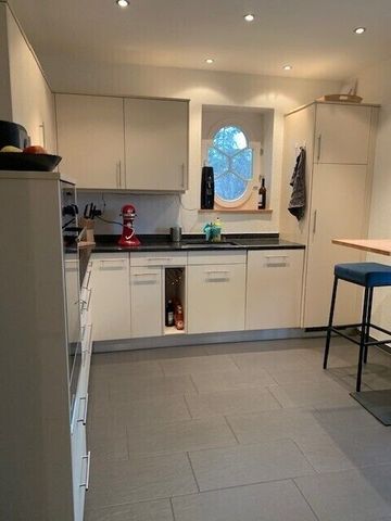 APPARTEMENT 41/2 PIÈCES À THOUNE (BE), MEUBLÉ, TEMPORAIRE - Foto 2