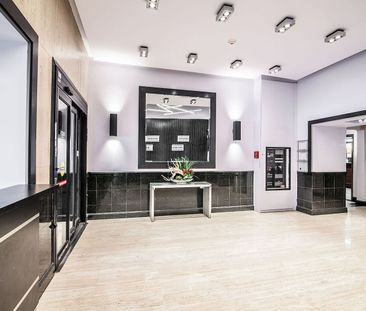 1975 de Maisonneuve - Photo 1