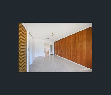 1/396 Springvale Road, Glen Waverley, Vic 3150 - Photo 2