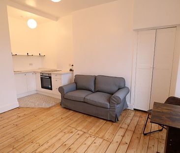 1 Bed, First Floor Flat - Photo 6