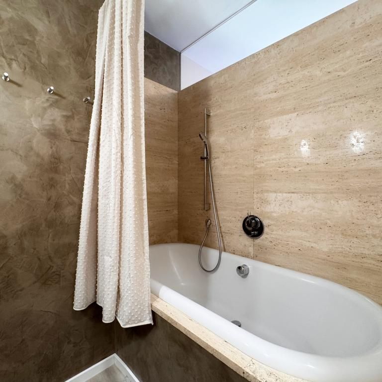 Pronájem bytu 3+kk 80 m2 - Photo 1