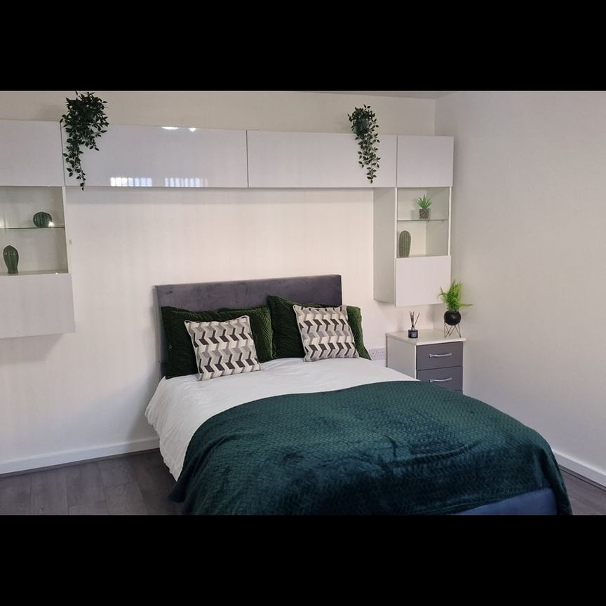 Room in a Shared House, St. Andrews Road, B9 - Photo 1